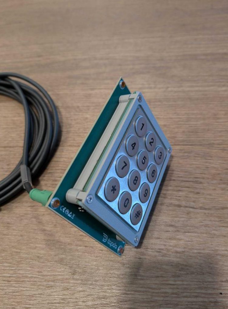 Stainless-steel keypad and 16 access codes